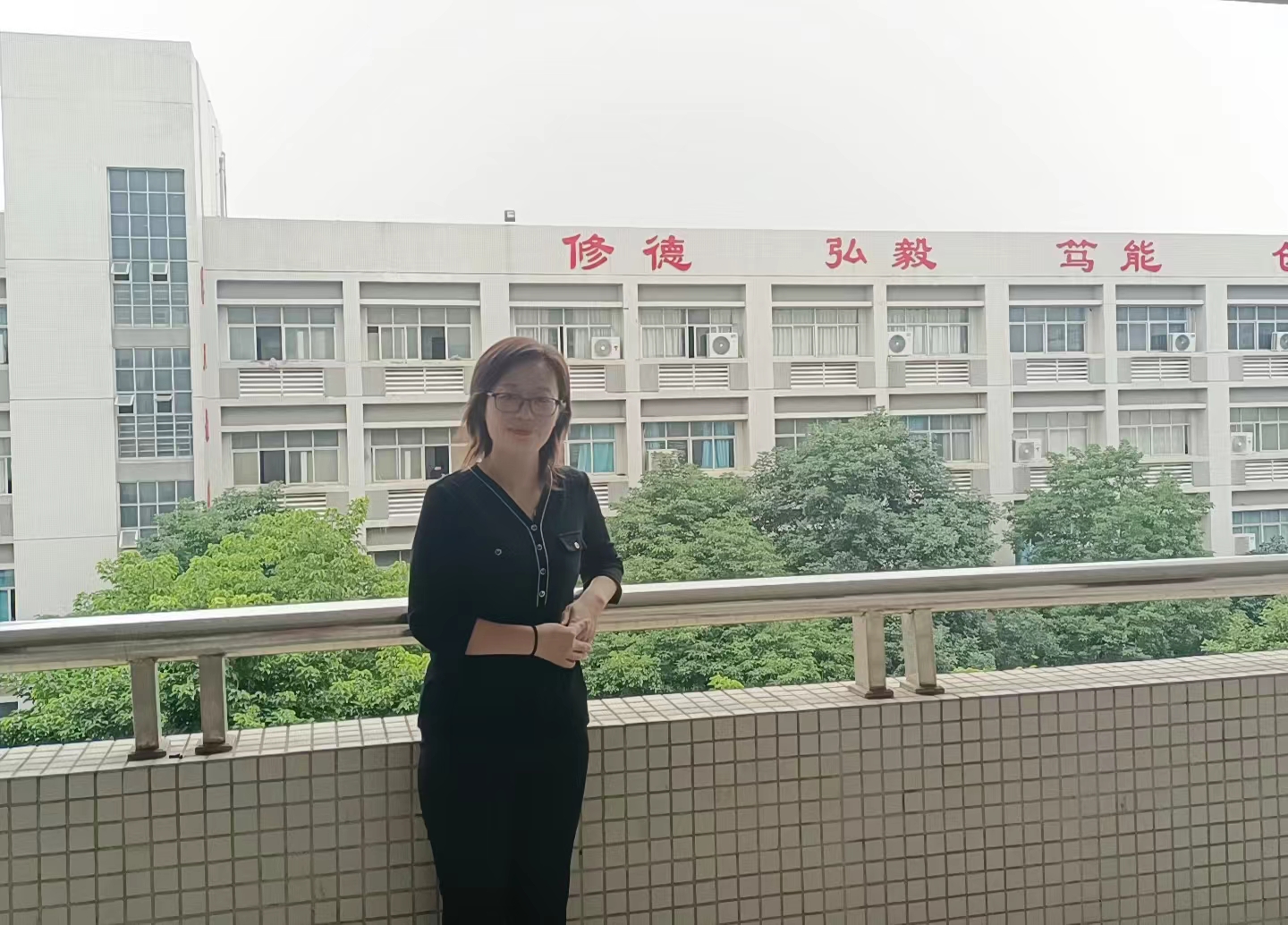 刘新宇老师.jpg