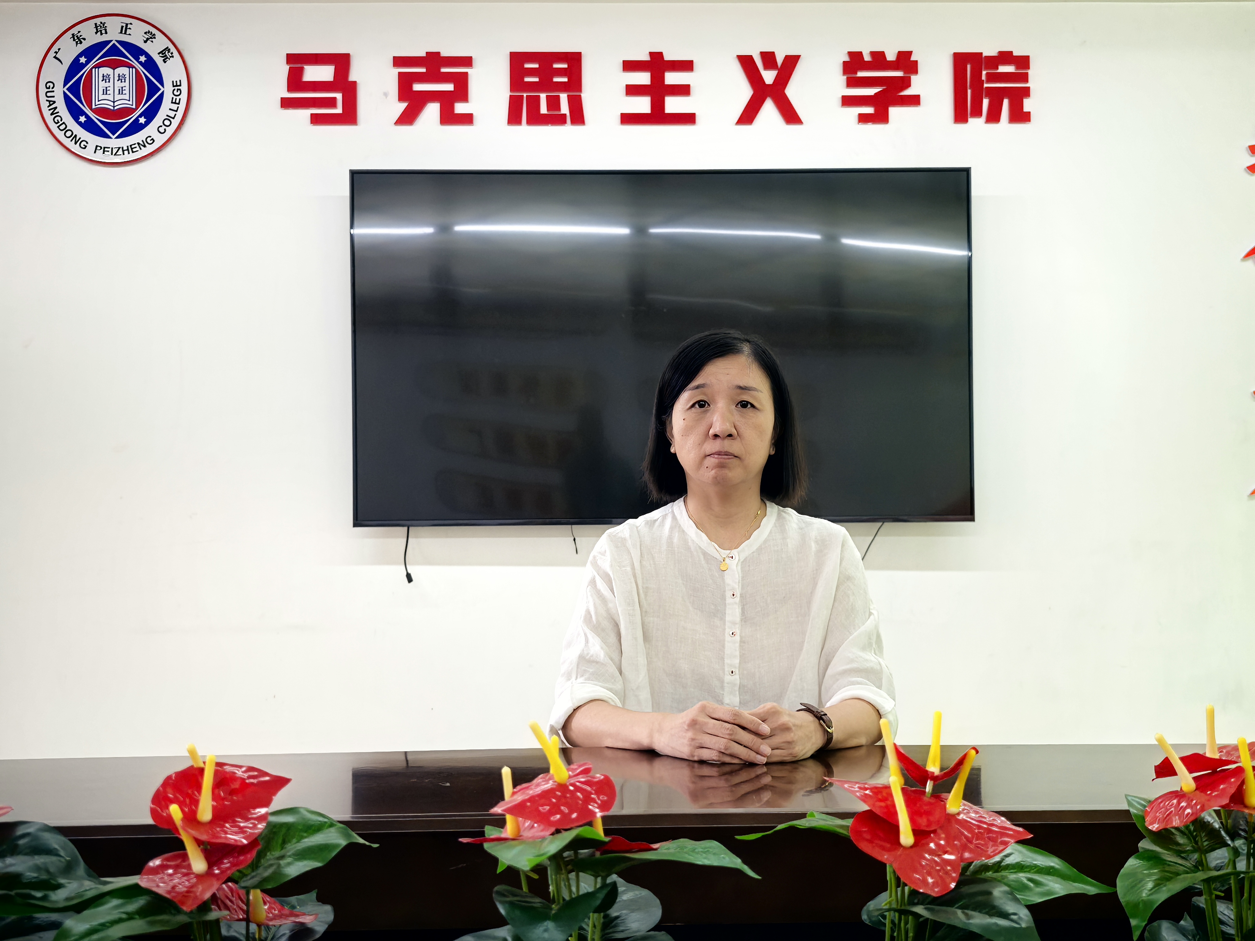 李慧副院长 简介.jpg